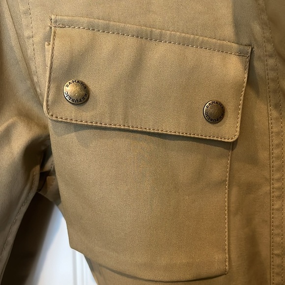 Banana Republic Safari Jacket. NWT superior quality. Size small - Picture 5 of 16